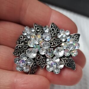 ⌛️ Vintage Brooch 12/24